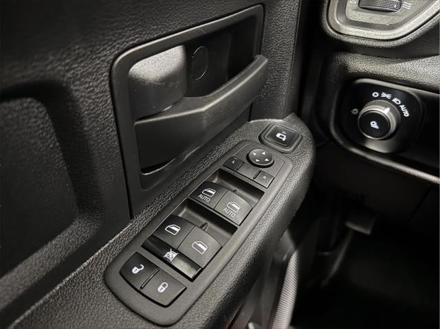 2024 RAM 2500 Tradesman Crew Cab 4x4 6'4' Box