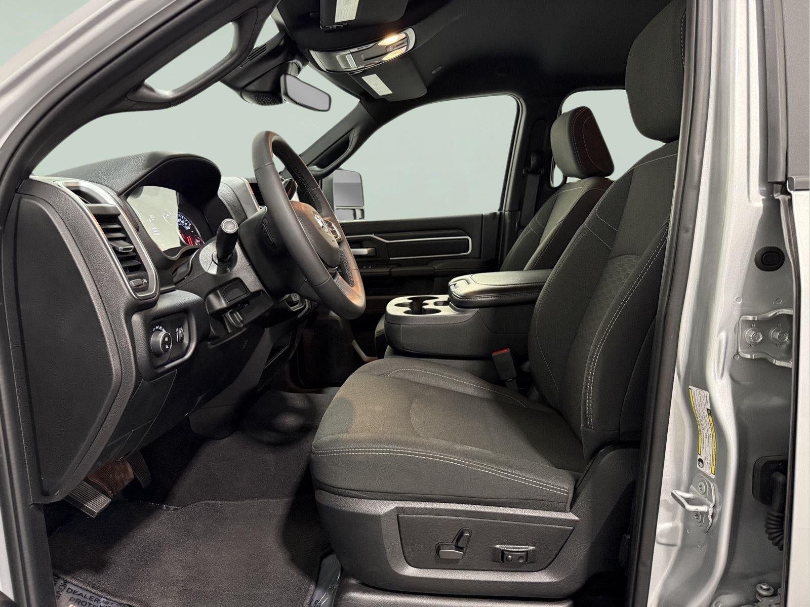 2026 RAM 2500 Big Horn Crew Cab 4x4 6'4' Box