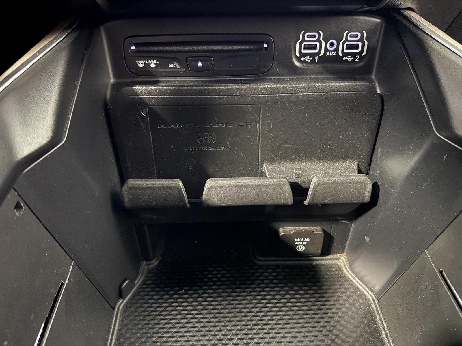 2019 RAM 2500 Laramie Crew Cab 4x4 6'4' Box