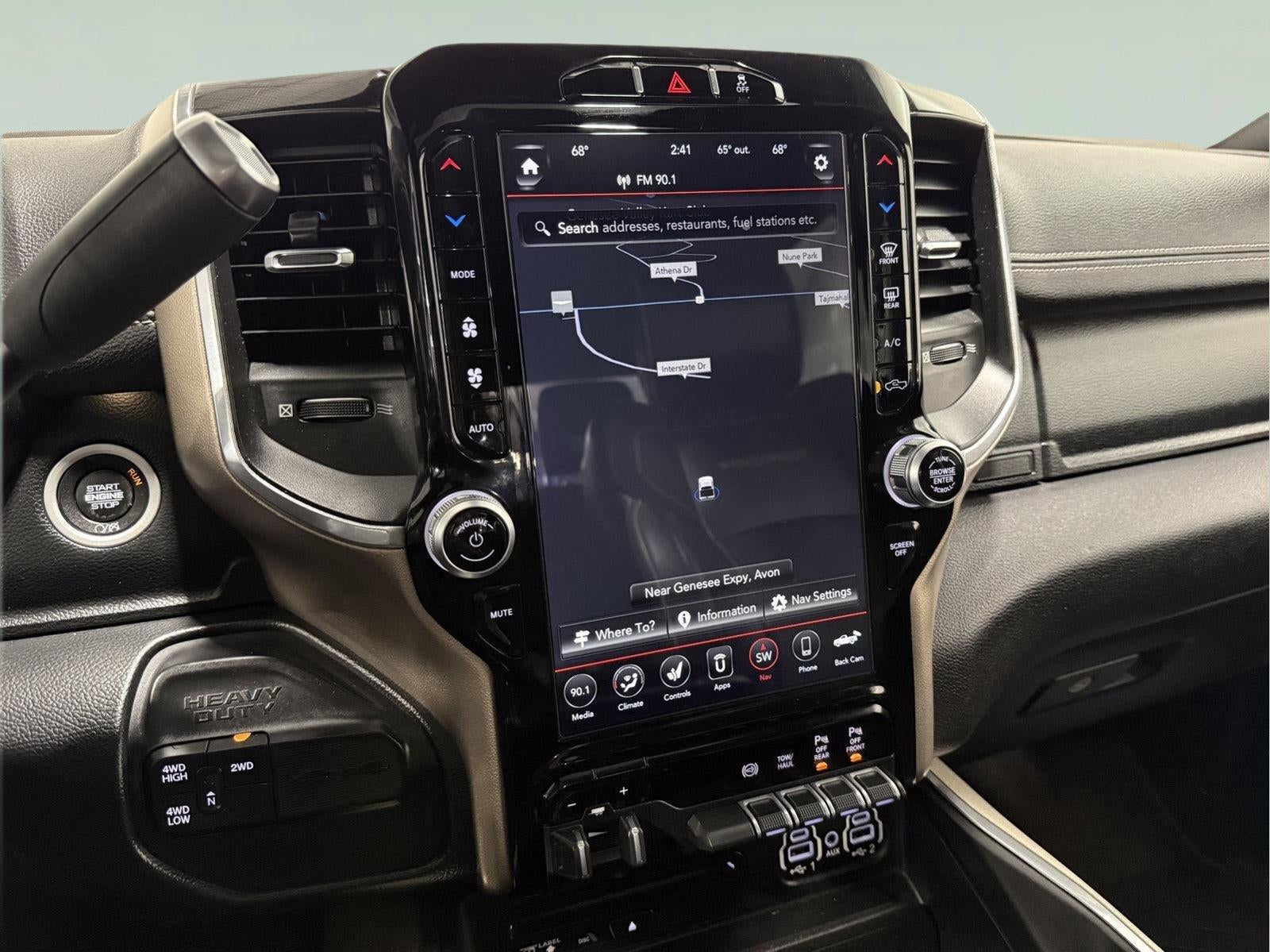 2019 RAM 2500 Laramie Crew Cab 4x4 6'4' Box