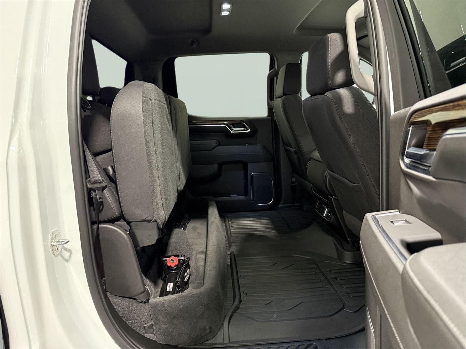 2024 GMC Sierra 1500 4WD Crew Cab Short Box Elevation with 3SB