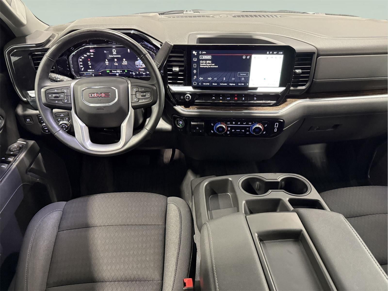 2024 GMC Sierra 1500 4WD Crew Cab Short Box Elevation with 3SB