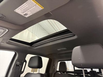 2025 GMC Sierra 1500 4WD Crew Cab Short Box Elevation with 3SB