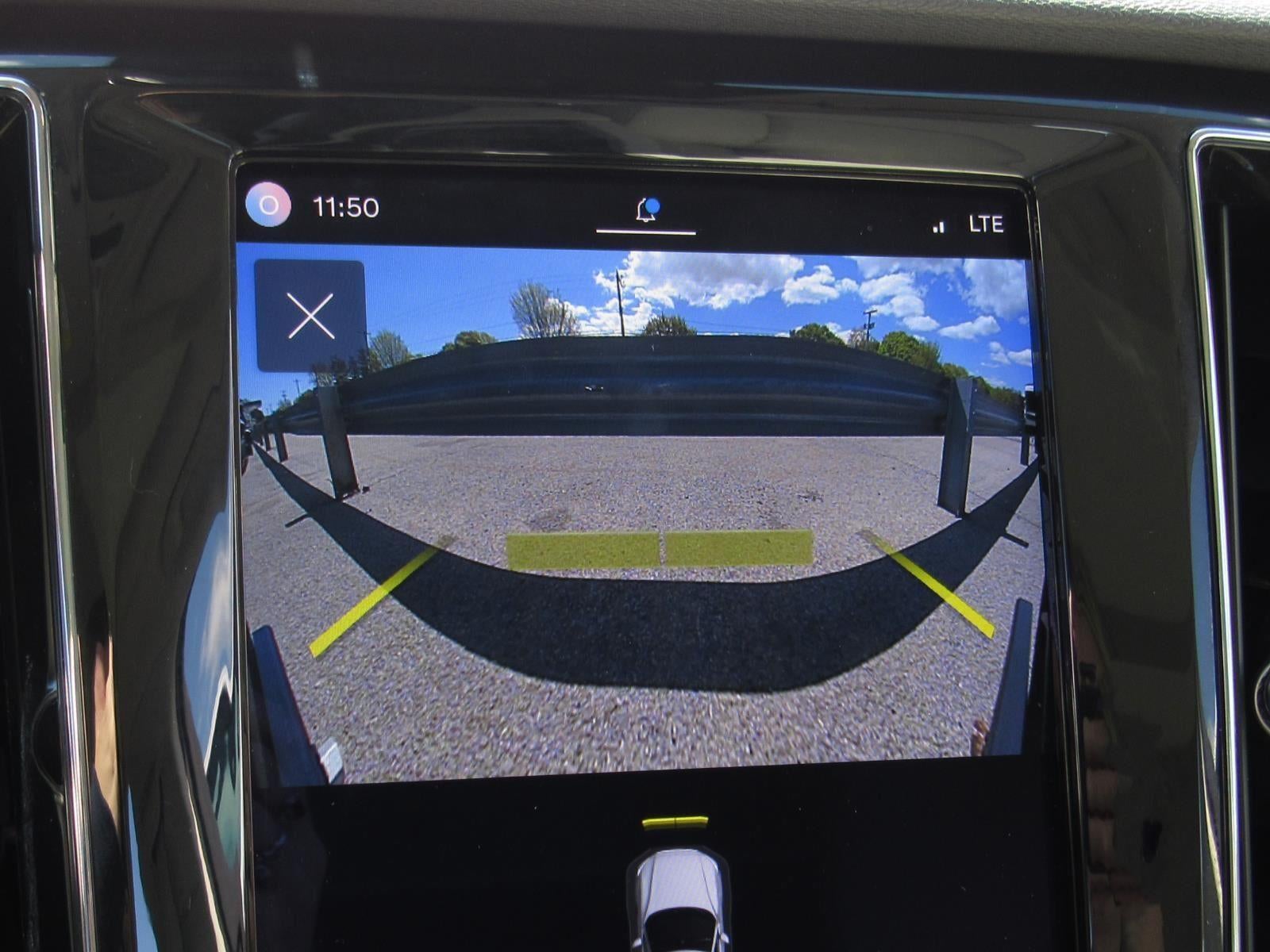 2023 Volvo S60 B5 Plus Dark Theme
