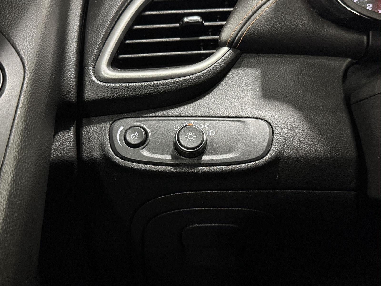 2022 Chevrolet Trax AWD LT