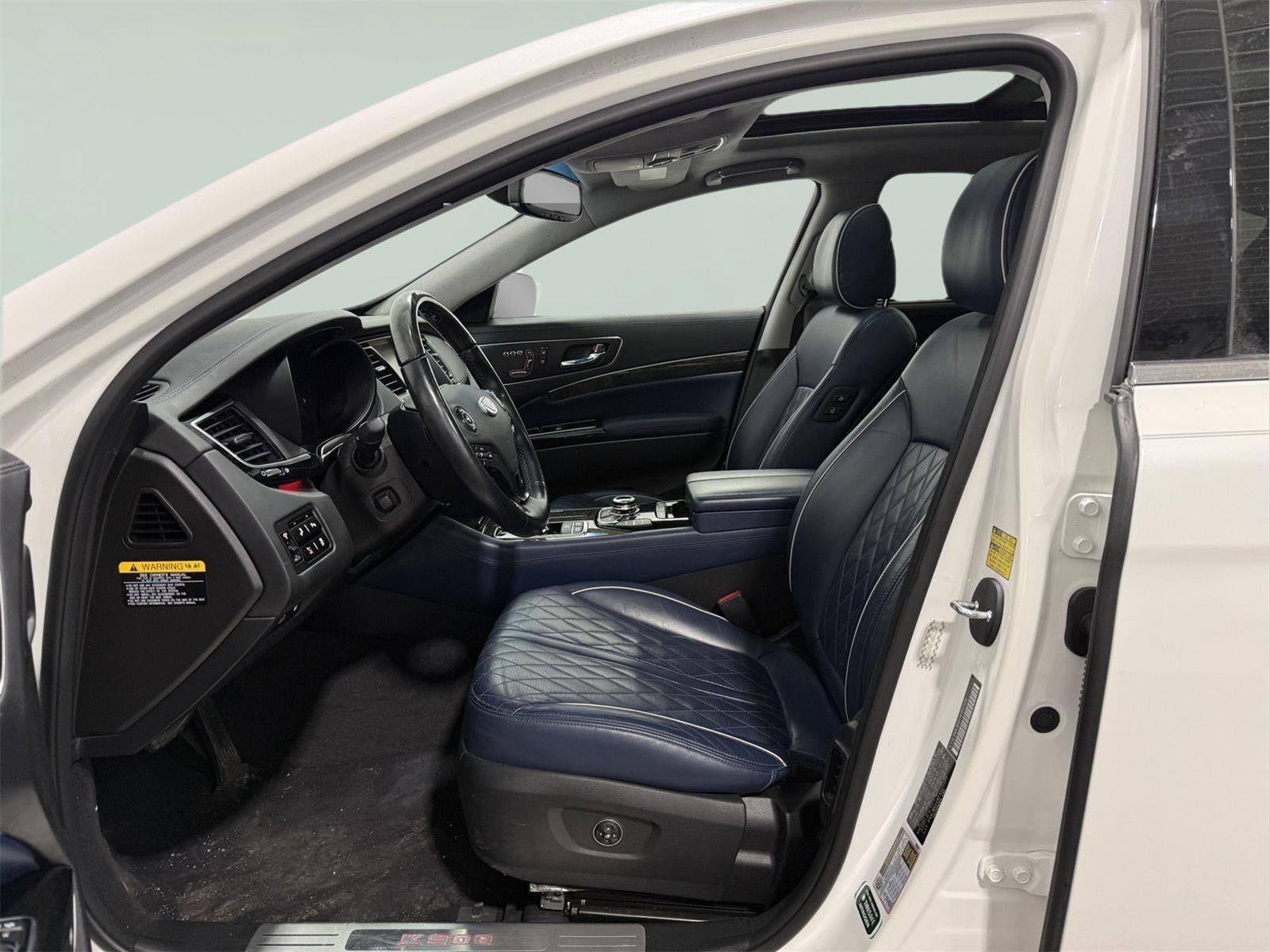 2015 Kia K900 Luxury