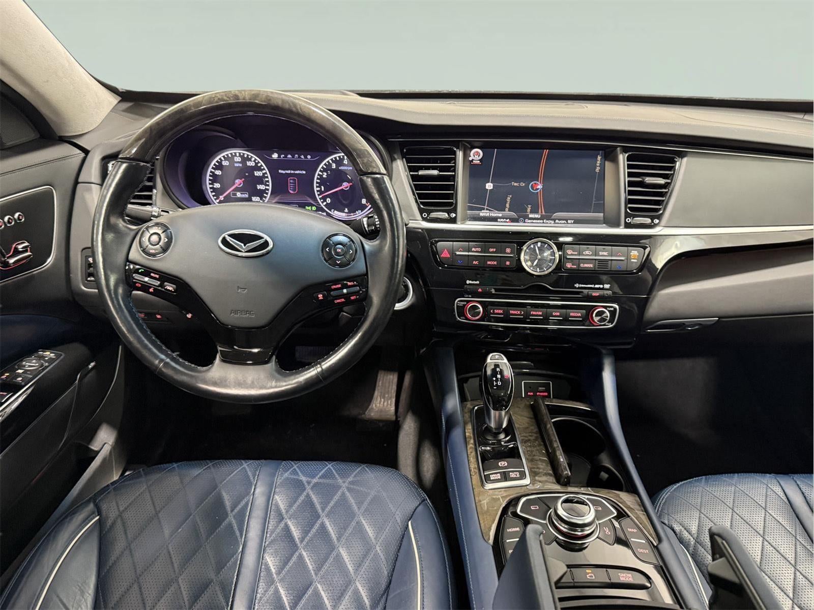 2015 Kia K900 Luxury