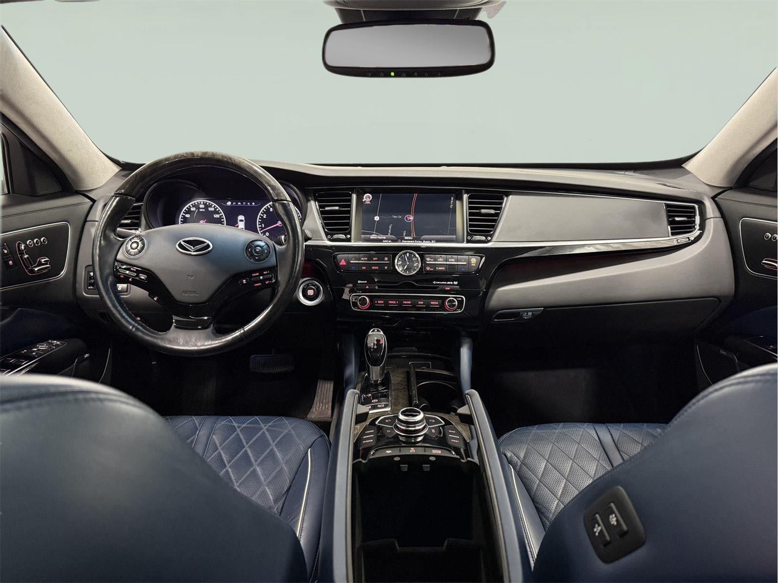 2015 Kia K900 Luxury