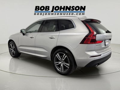 2021 Volvo XC60 T6 Momentum