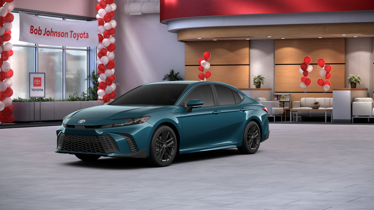 2026 Toyota Camry SE AWD