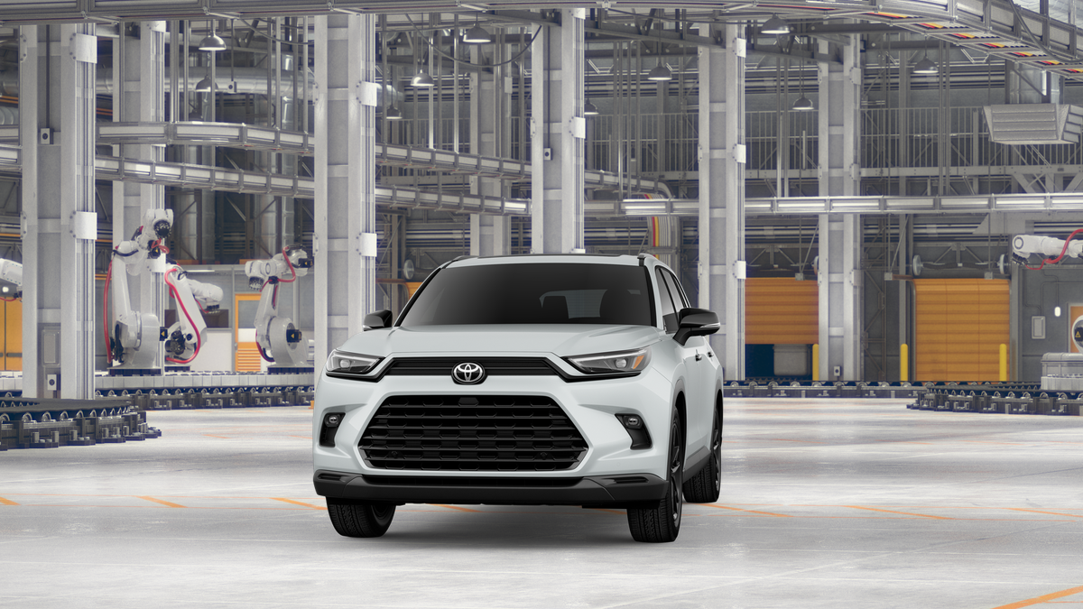 2026 Toyota Grand Highlander Hybrid Nightshade