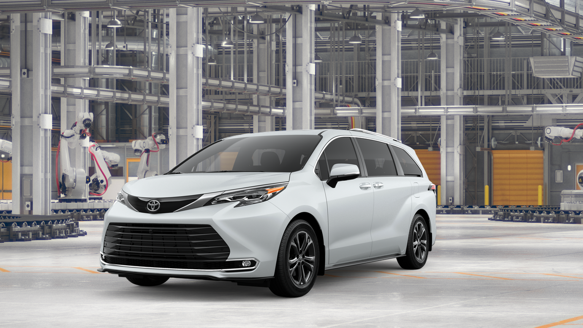 2026 Toyota Sienna Platinum 7-Passenger Hybrid AWD's photo