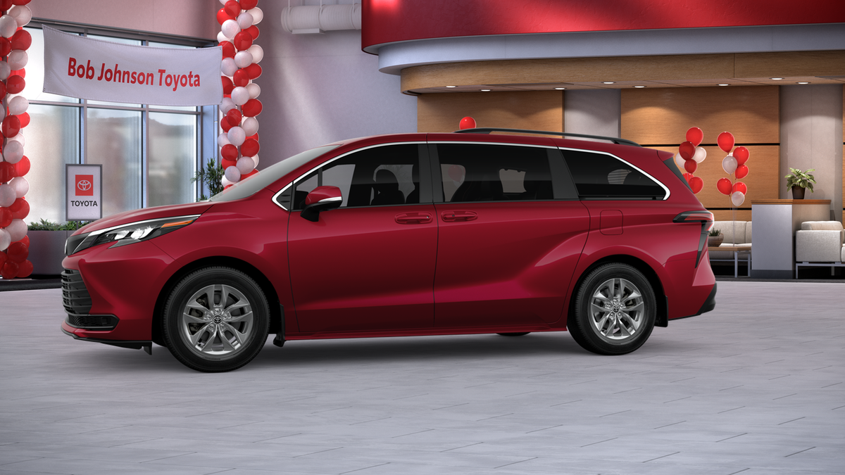 2026 Toyota Sienna LE