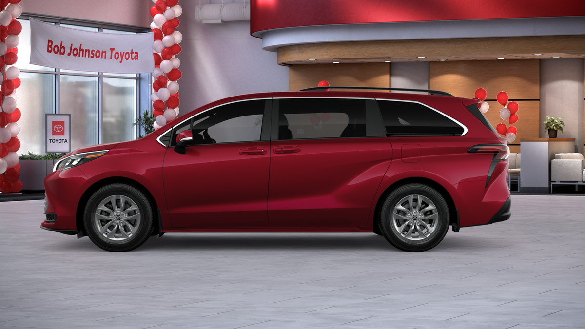 2026 Toyota Sienna LE