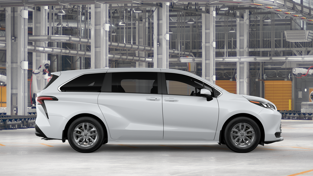 2026 Toyota Sienna LE