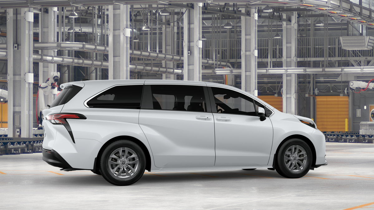 2026 Toyota Sienna LE