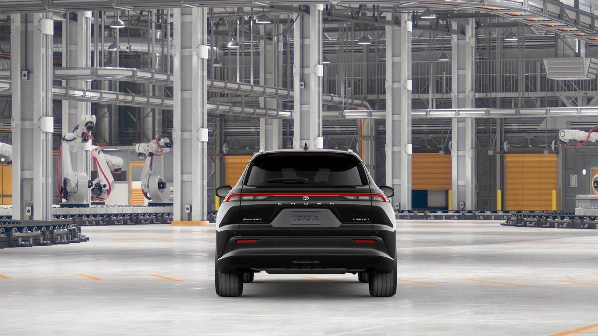 2026 Toyota Toyota Crown Signia Limited