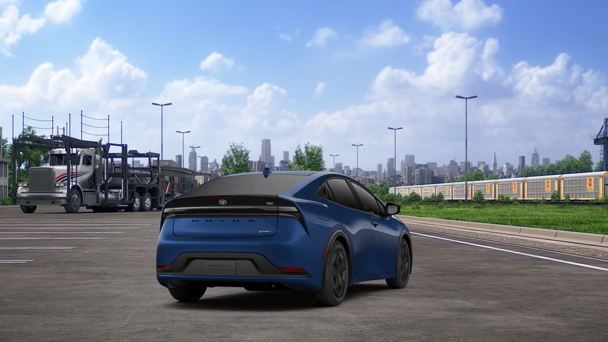 2027 Toyota Prius Plug-in Hybrid SE
