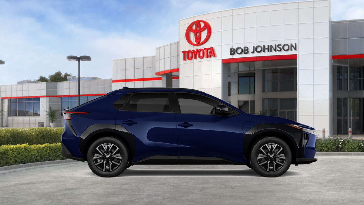 2026 Toyota bZ XLE - Photo 12