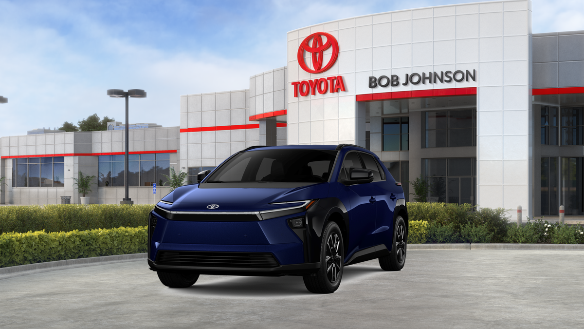 2026 Toyota bZ XLE - Photo 18